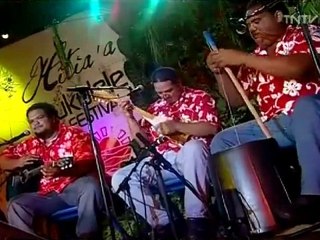 Trio Tetatia (Faaa-Oremu) - Hitia'a Ukulele Festival 2011