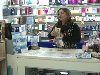 Spanish village cashes in, bringing back peseta