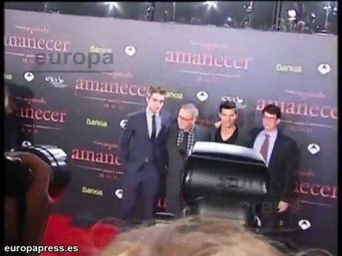 Los celos acechan a Stewart y Pattinson