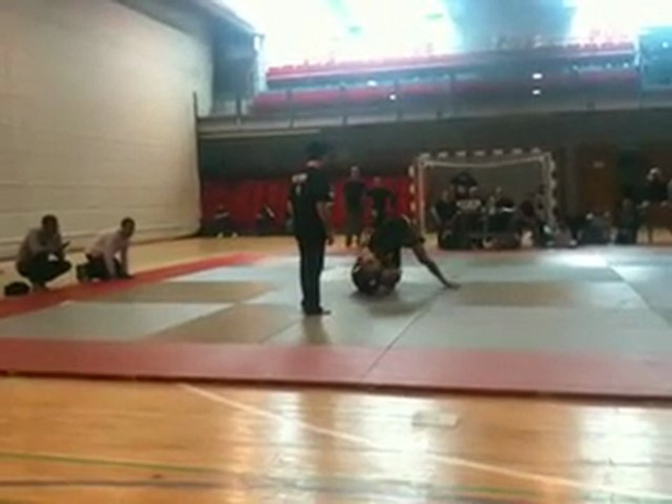 Janvier Jeremy Fight 1 Shooto Grappling 8 mai 2010 (Charleroi - Be)