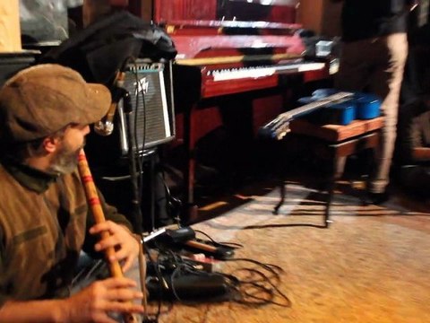 Concert de musique planante à l'Angora évocations indiennes instruments rares+trompette