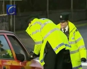 Gerry Adams pide a los republicanos que ayuden a la Policía