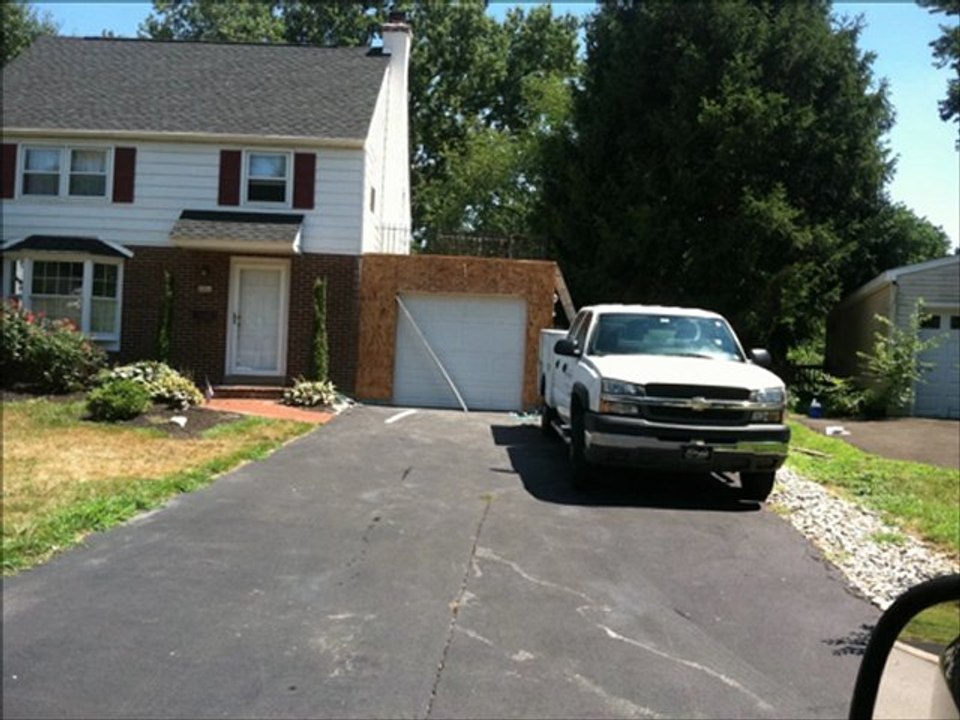 D&M garage