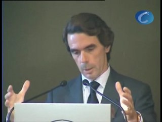 Aznar: ''Es bueno que en un partido haya un líder, no varios''