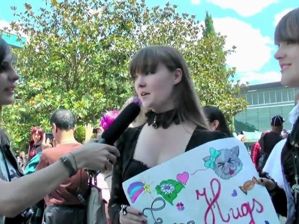Reportage FREE HUGS