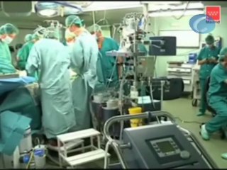 Implantan un corazón artificial a un bebé de 8 meses