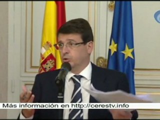 La madre de Leire Pajín deja la política