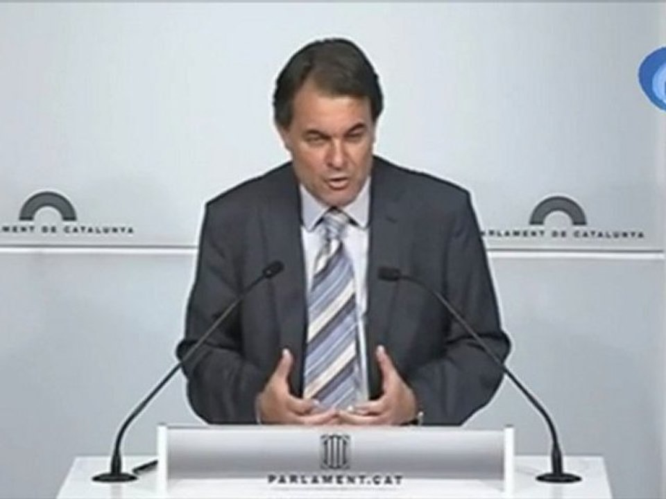 Toros (Reacciones): Mas vota a favor de prohibir los toros para mejorar Cataluña