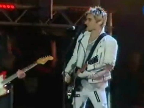 20101107 WEB katyperryabrióeltelóndelagalamtv CM