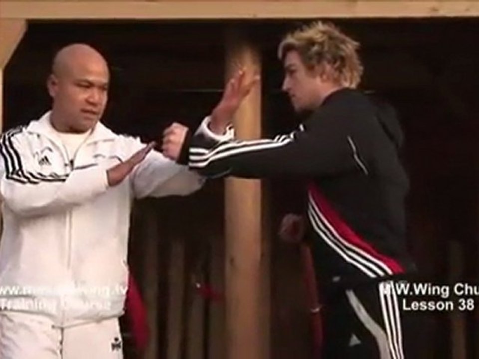 How to do Wing Chun Lesson 38- Block inside straight punch to neck chop