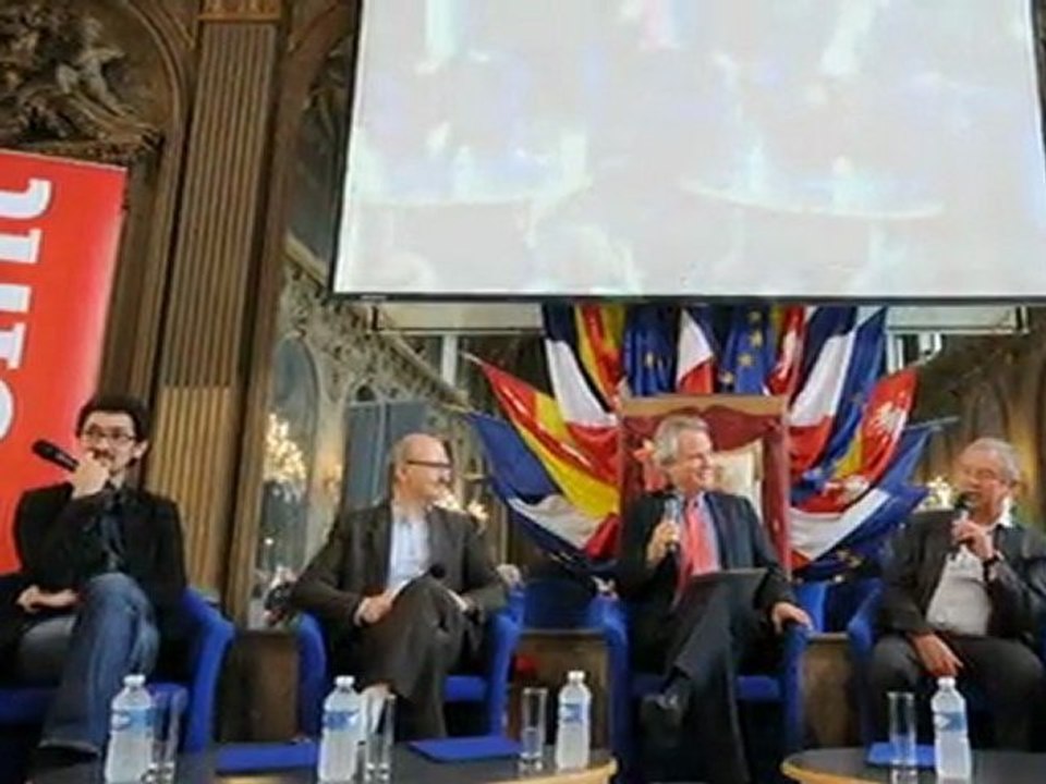 Diaporama rétrospective du Livre sur la Place 2011