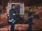 Los piquetes queman un camión con cartón de embalaje en Jaén
