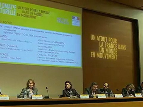 7ème table ronde “Le numérique: nouveaux espaces de diffusion, nouveaux espaces de débat” [1er partie]