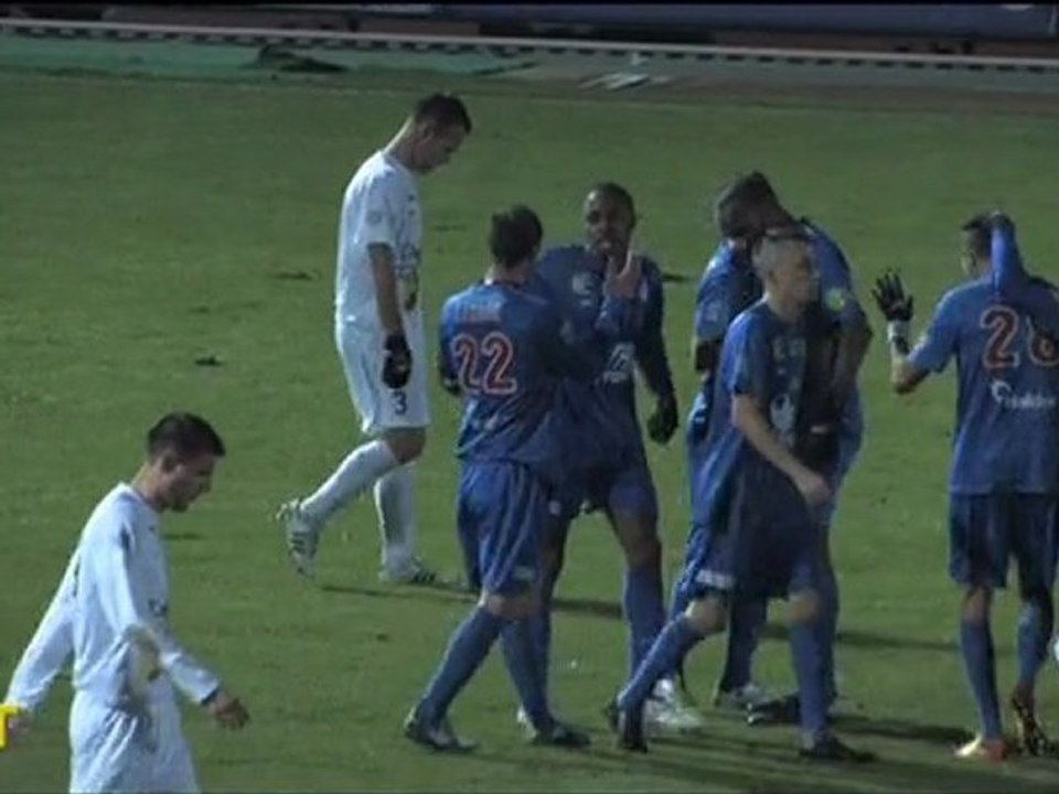 NAT: J19-USCL/MARTIGUES 4/0 2011/2012