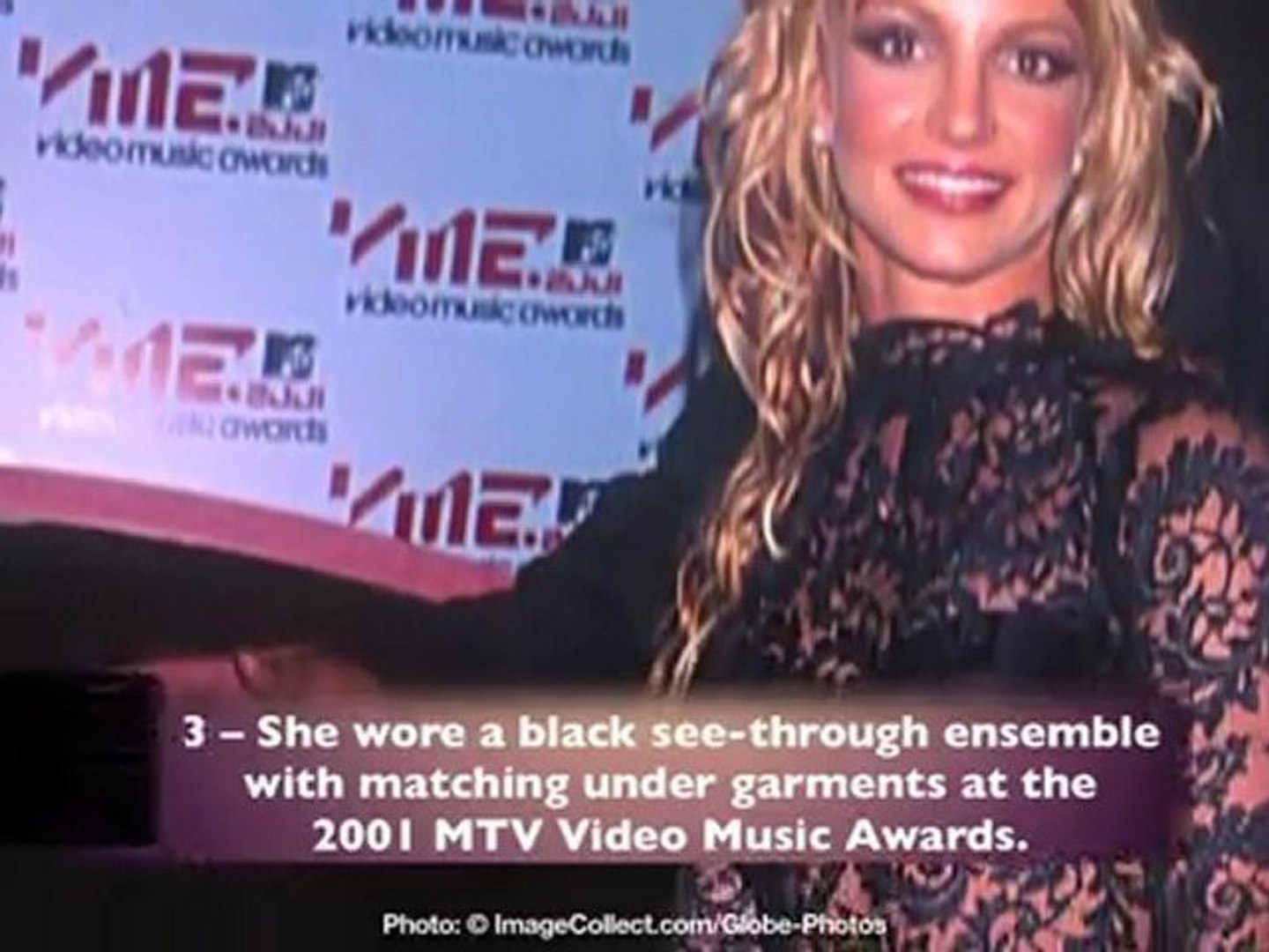 ⁣Britney Spears - 10 Hottest Looks