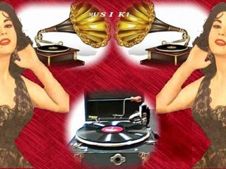 Saime Sinan ~ Ağlama Değmez Hayat.HD