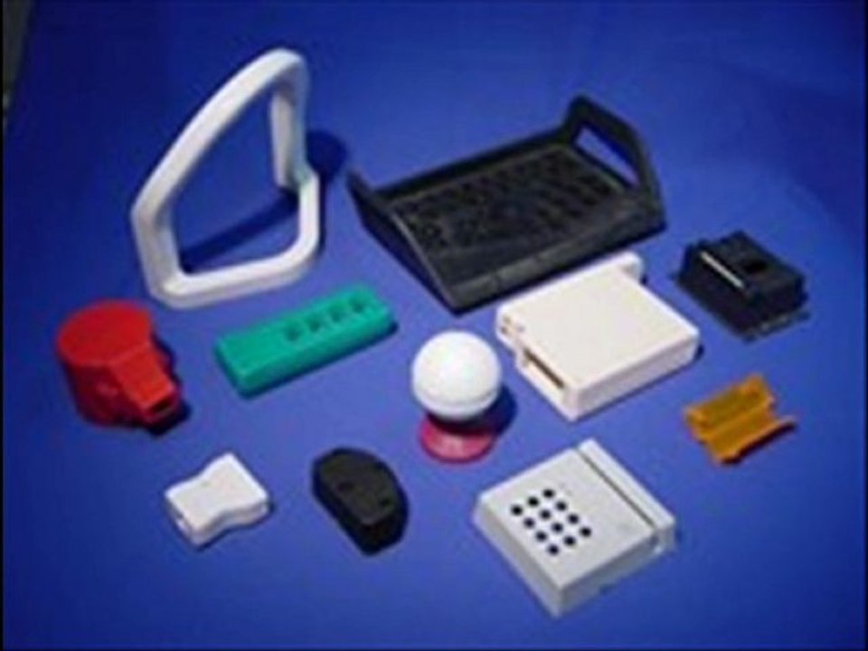 How to Mold Plastic in Various Shapes