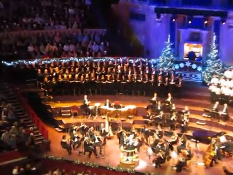 The Glory of Christmas (18)