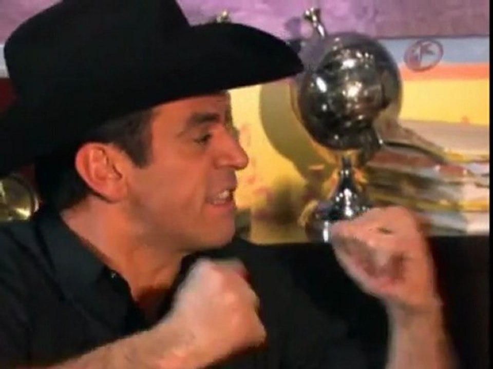 Rogelio y Paula discuten por defender a Gustavo