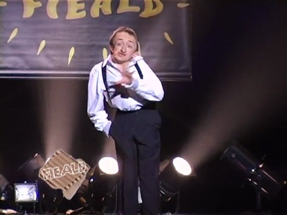 Guillaume Bats: Elle est pas belle la vie.