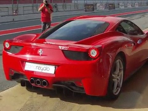 zonaregalo.com - Ferrari 458 Italia en el pitlane del Circuit de Catalunya