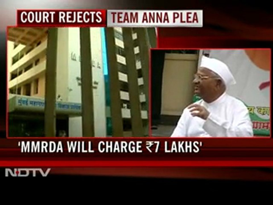 Anna says going to court wrong, to ask for donations for Mumbai venue