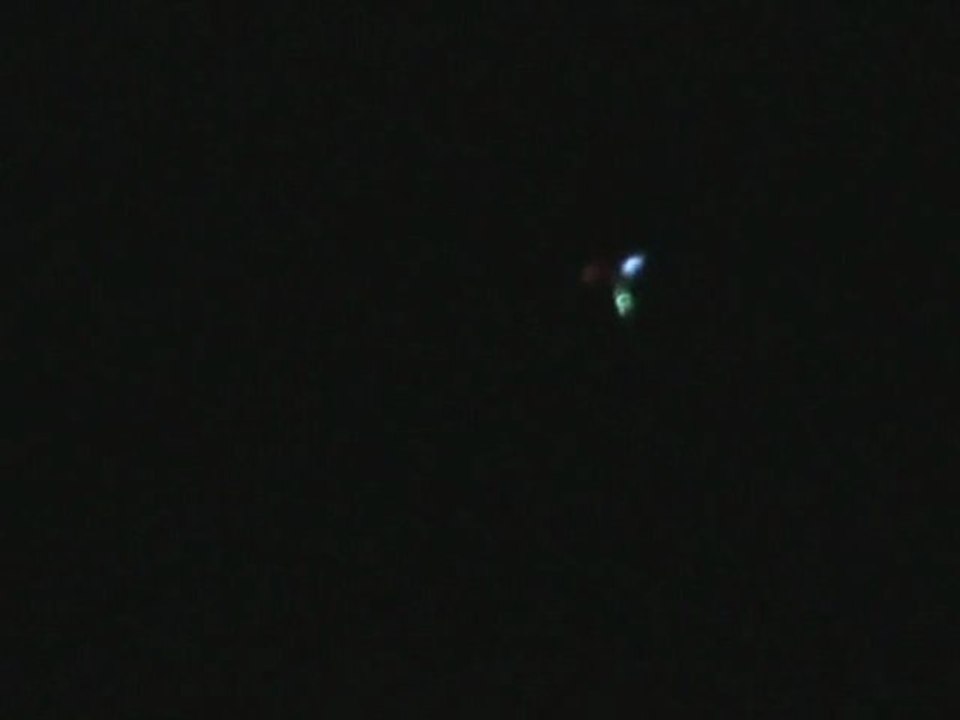 UFO / DRONE Triangulaire-tricolor (18110 Cher) Novembre 2010.