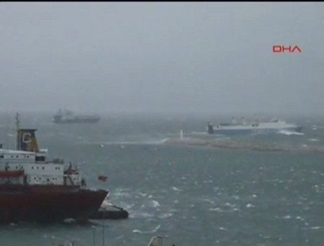 Fırtına Petrol Tankerini Vurdu