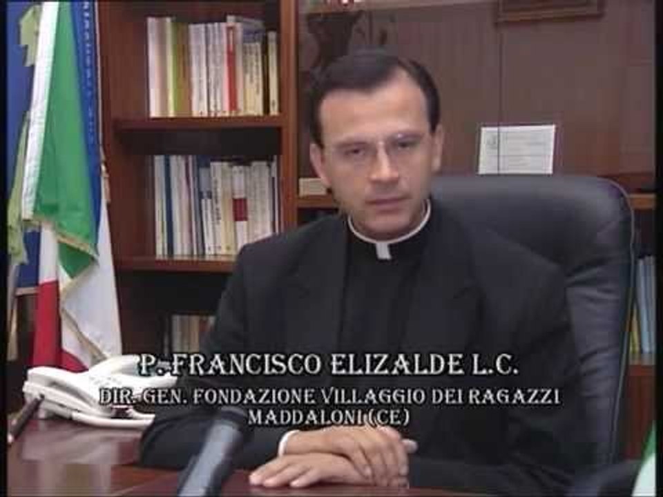 Maddaloni (CE) - Natale 2011 - Il video messagg...