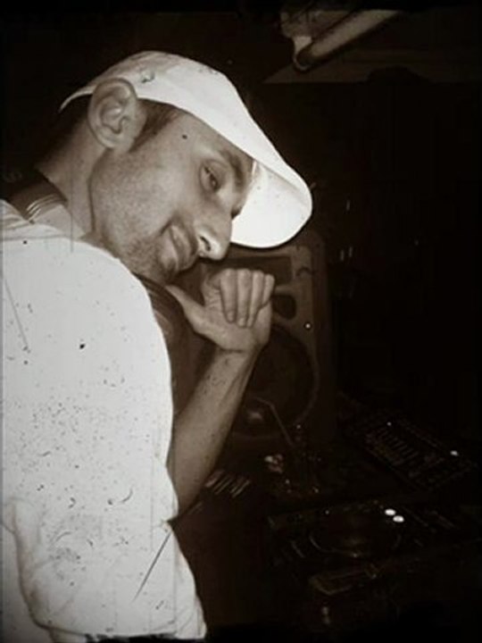 Demet Akalın  Olacak Olacak (Teoman Ünal & DJ Özenç Club Mix).wmv