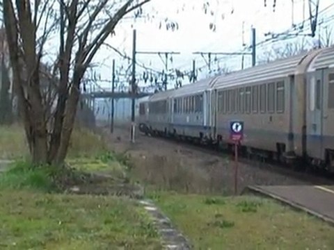 Dernières vidéo de l'année 2011 Petit spot du 23/12/11 Joyeuses fêtes a tous et a toutes !