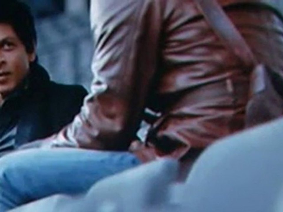 Don 2 - DVDScr - XviD - 1CDRip - [DDR] - Part 2 @onlineHindustan.com