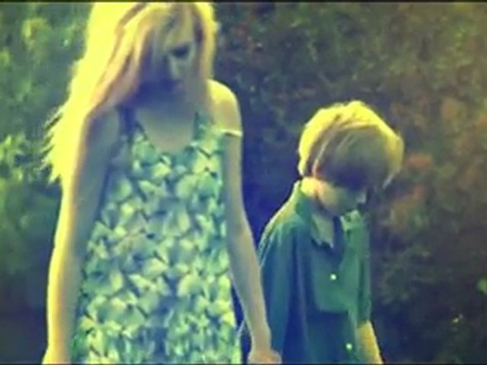 Grzegorz Caputa's - a Perfect Housewife - short zombie movie - YouTube - Kopia