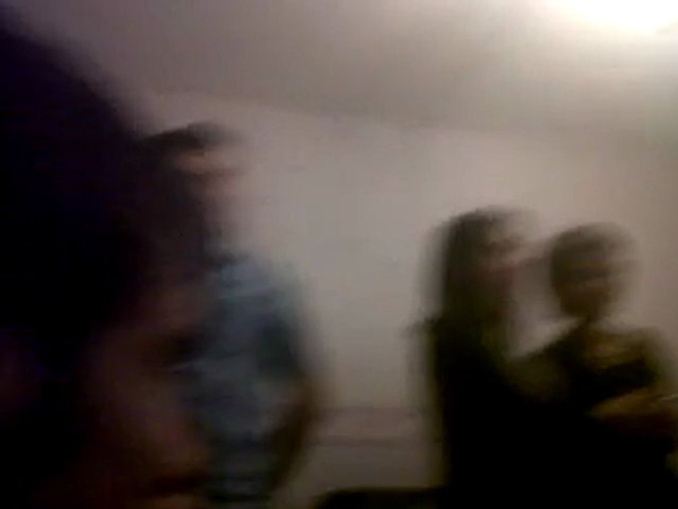 VID 00132-20111224-2025