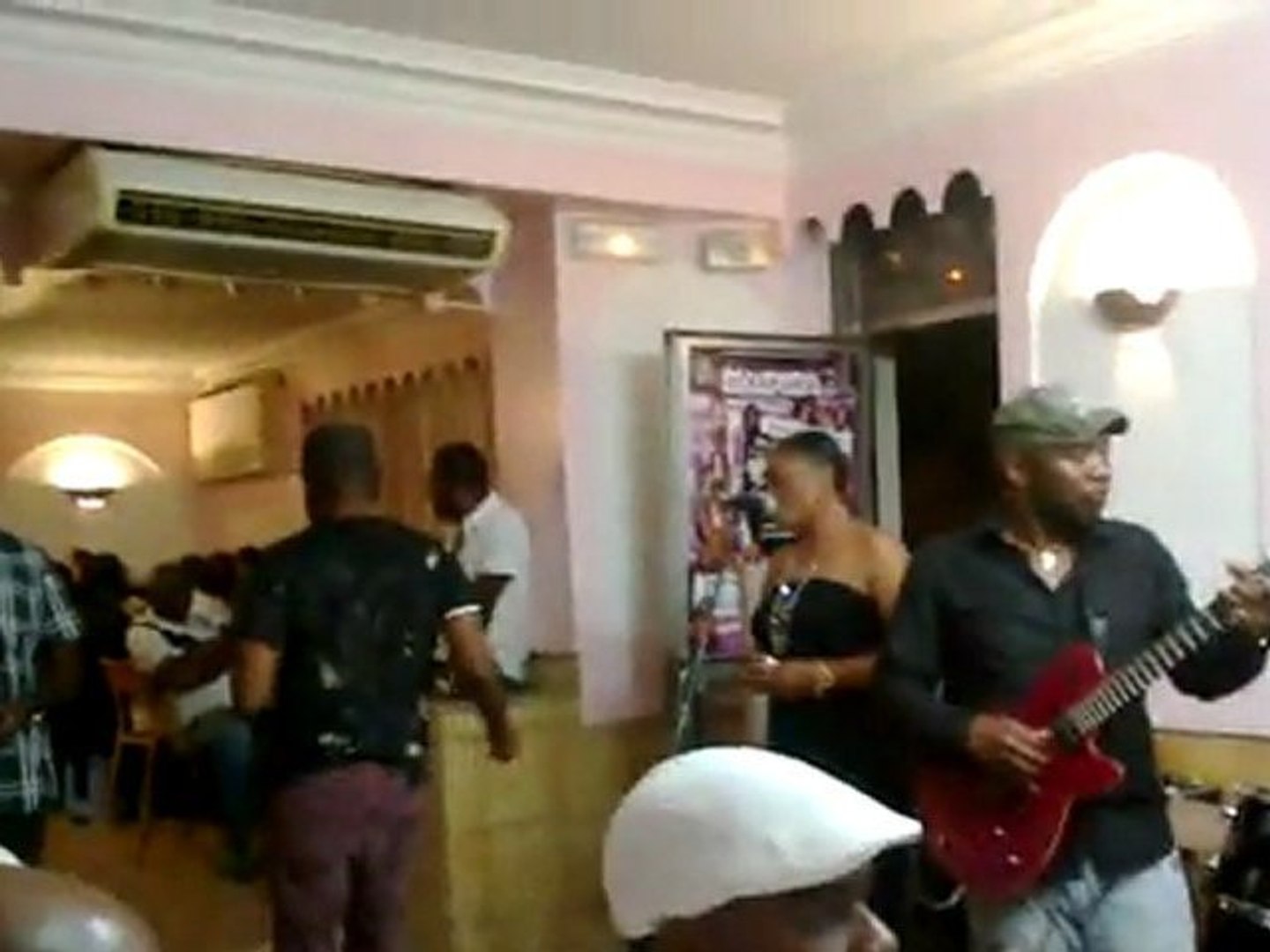 Joe MBOULE au Foufou club