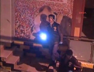 Ak Parti Önünde Bomba Paniği