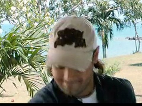 Loot (2011) DVD Rip Watch Online By DesiTvForum.Net Part1