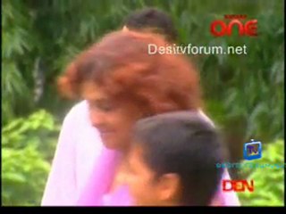 Woh Rehne Wali Mehlon Ki - 26th December 2011