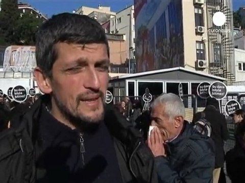 Turkish Armenians march for Dink action