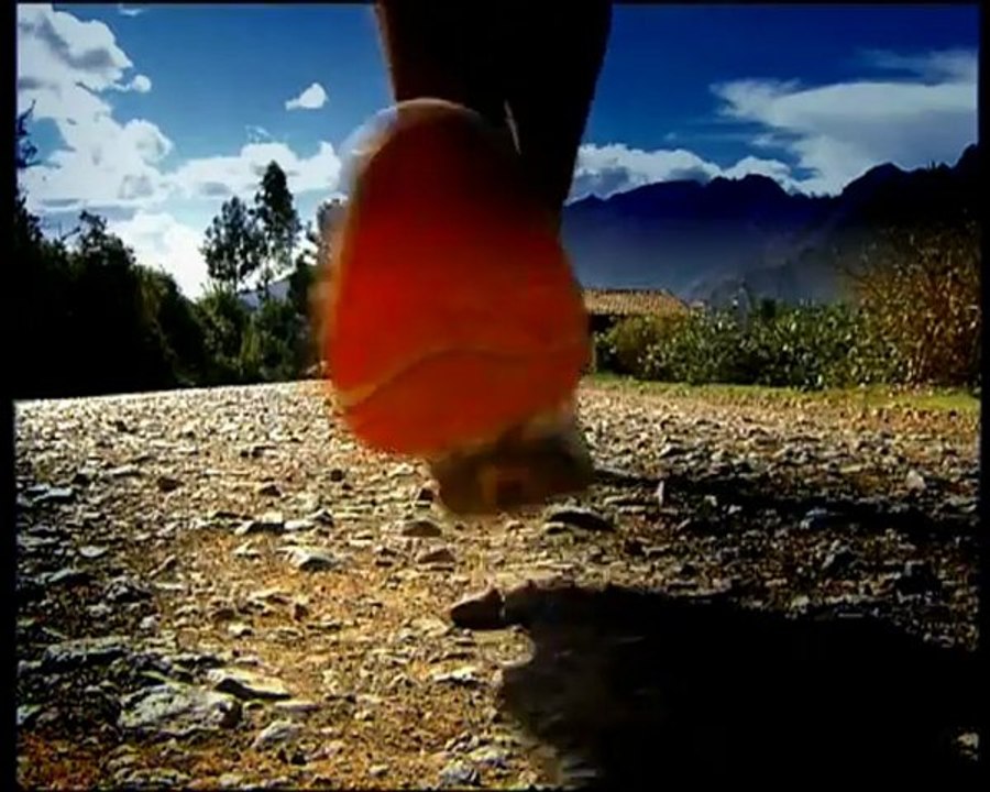 Serge GIRARD across five continents in running 40979 km 557 days : 74 km/day