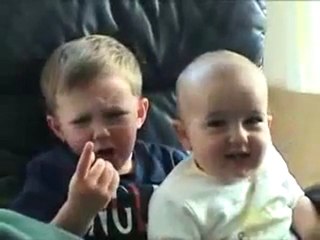 YouTube - 100 khoảnh khắc hài hước và đáng nhớ trên YouTube