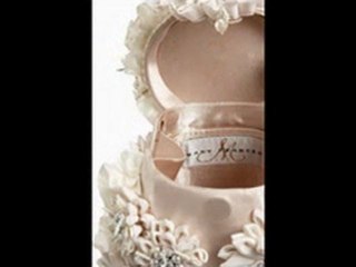 Mary Frances Accessories White Dahlia Evening Bag