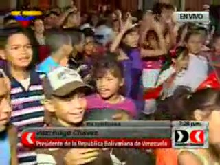 (VIDEO) Dando y Dando Contacto telefonico con el presidente Hugo Chavez 26.12 2011  2/2