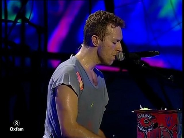 Coldplay White Christmas Oxfam on Tour 2011