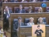Rajoy exige a Zapatero que deje sin efecto las subidas de impuestos para llegar a acuerdos