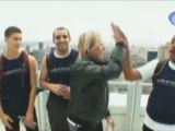Martina Navratilova escala la torre del Banco de América