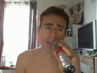 Wiwi égratigne "skin of the night"