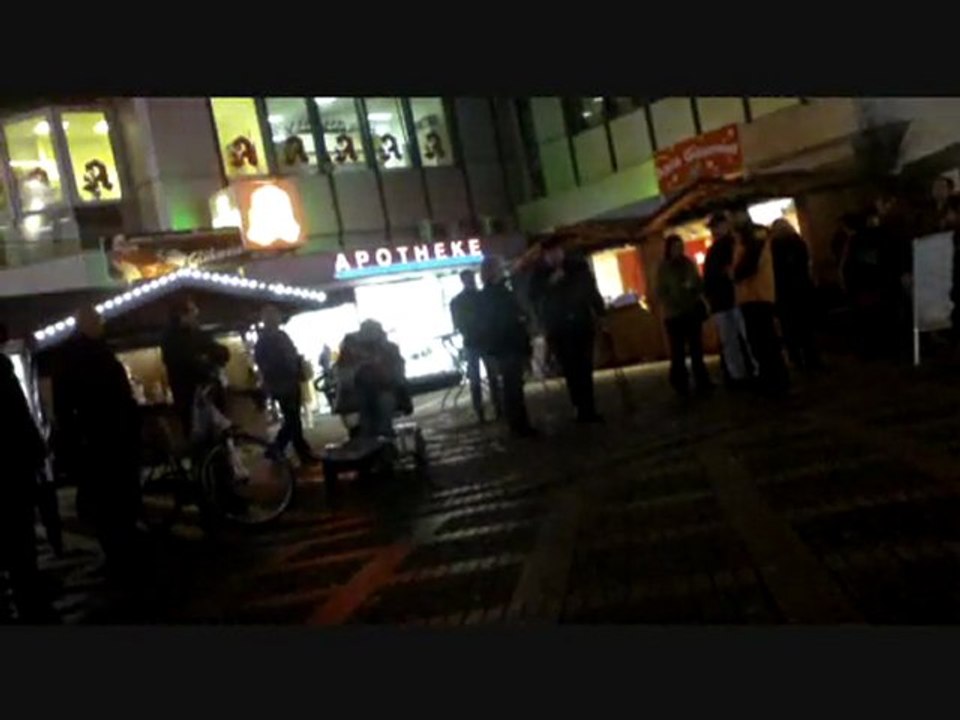 20111219-GE-Montagsdemo371-02