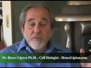 Quantum Communication in Movies: Men in Black & The Matrix Explained 🎬