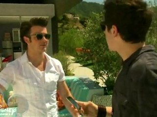 Jonas L.A 2x12 "Sur les ondes" (Entier) [French]